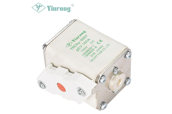 EV Automotive နှင့် EVSE Fuse ဆိုသည်မှာ ဘာလဲ နှင့် လျှပ်စစ်ယာဉ်အားသွင်းခြင်း ဘေးကင်းရေး အတွက် အဘယ်ကြောင့် အရေးကြီးသနည်း။